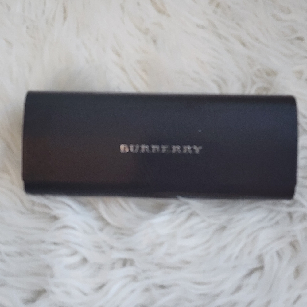 BURBERRY ORIGINAL BRAND GLASS CASE EXCELLENT CONDITION - Picture 3 of 6